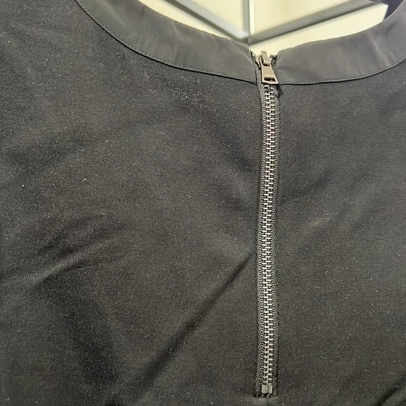 BEBE Black Crop Top - Picture 4 of 6